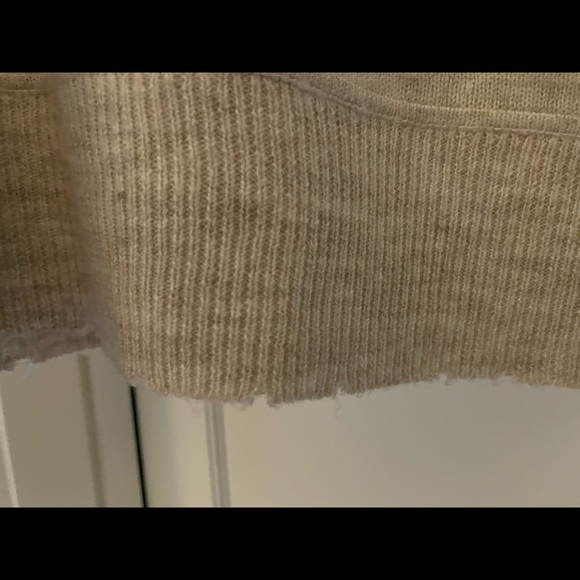Treasure & Bond Distressed Sweater-like new - Picture 5 of 5